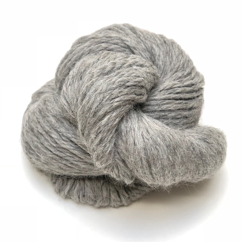 Griege color Peruvian alpaca yarn for OCHO cowlPicture