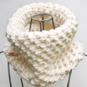 HUXLEY cowl hand knit in Peruvian wool in natural