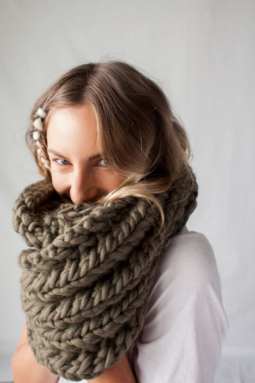 RIVA Grande hand knit wool infinity scarf dried sage